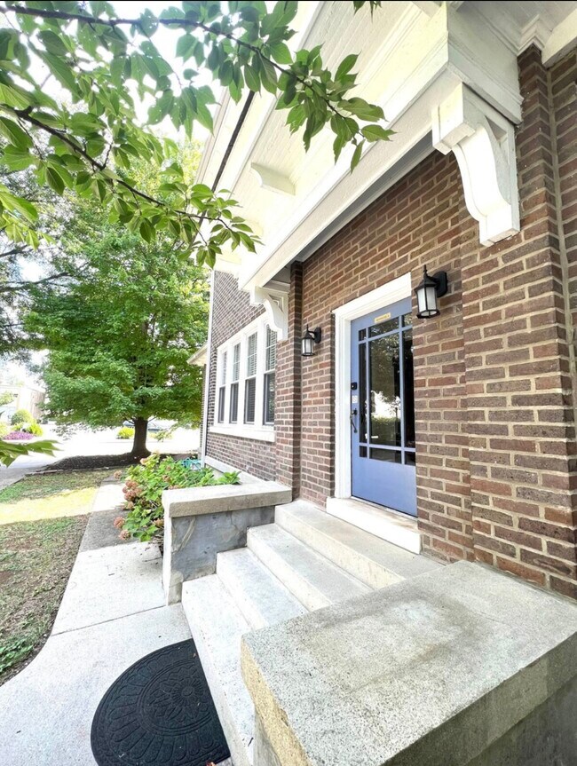 Photo - 112 S Maney Ave Unidad Maney