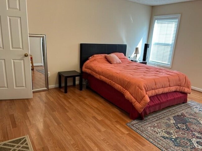 Photo - 416 Canterbury Pl Dr