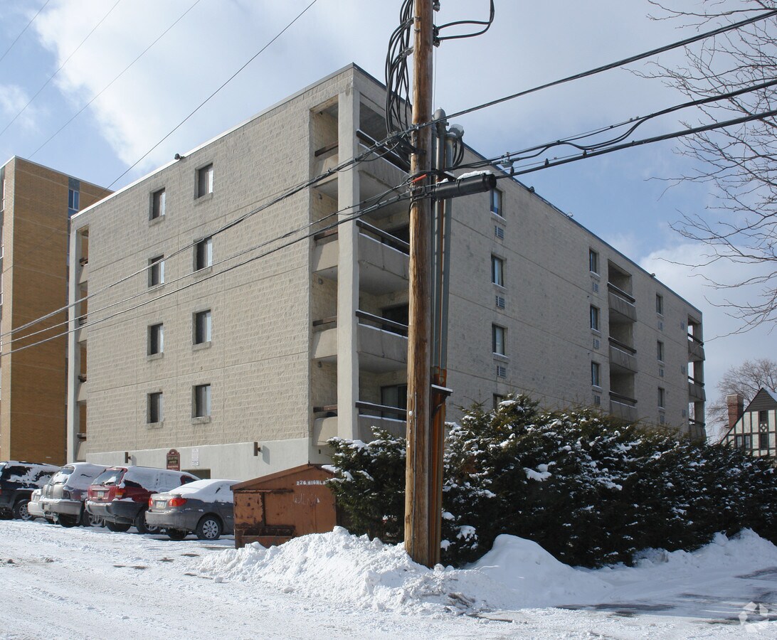 Highland Tower Apartments - Highland Tower Apartments