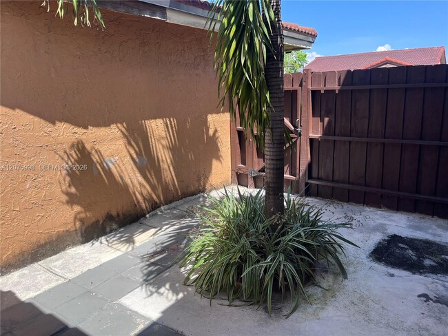 1115 SW 136th Pl Unit 2