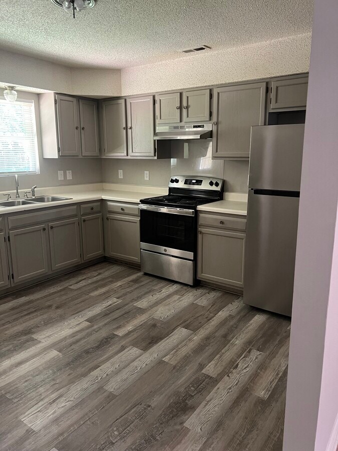 Photo - 306 Freedom Dr Apartment Unit 306 Freedom Drive