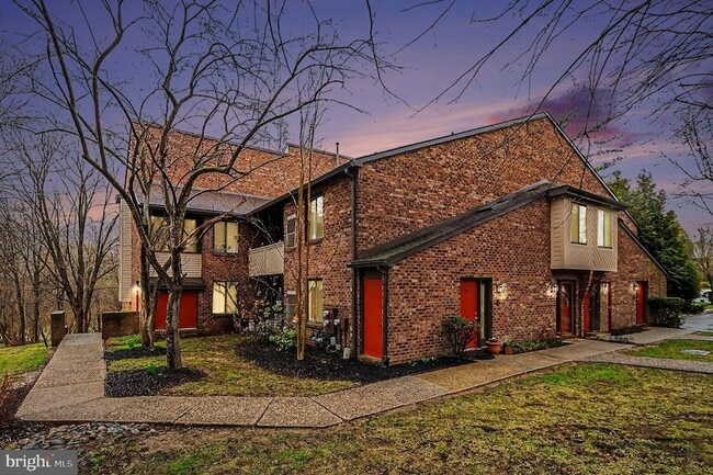 Building Photo - 910 Mountainview Dr Unit 910