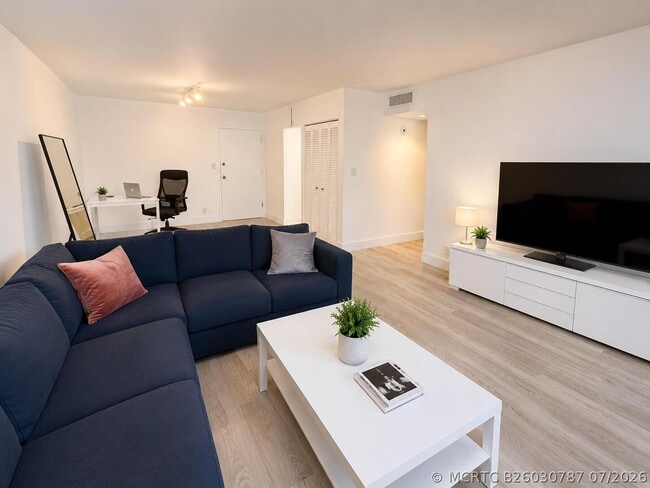 Photo - 401 Golden Isles Dr Unit 402