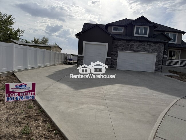 Photo - 373 N 2625 W