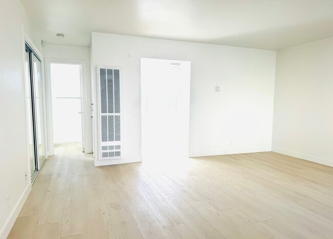 Photo - Hamilton House Apartments