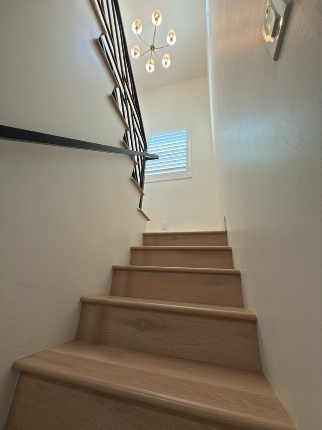 Photo - 114 S Emerald Pl