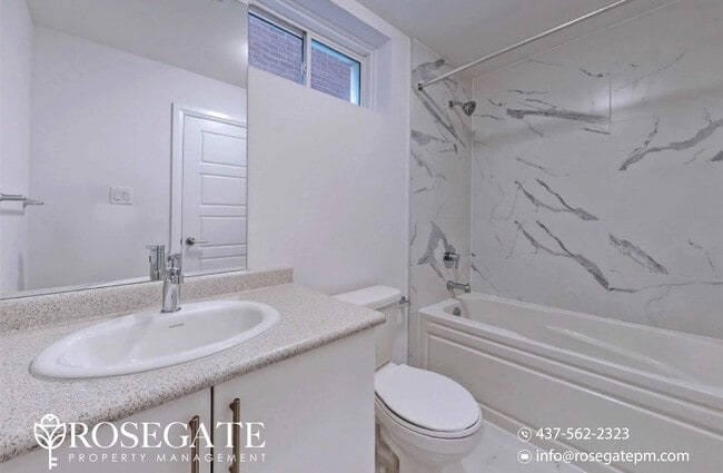 Photo - All-Inclusive 1-Bedroom Basement Apartment with 2 Parking Spaces – Bradford Unité 2