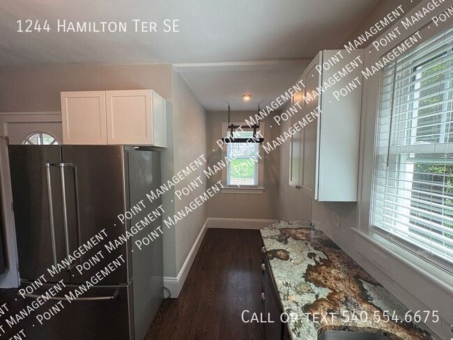 Photo - 1244 Hamilton Terrace SE