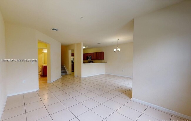 Building Photo - 8960 NW 97th Ave Rental