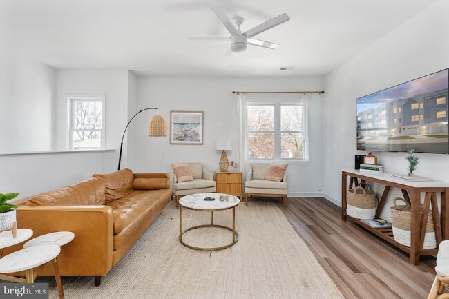 Photo - 308 Douglas Ave