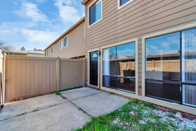 Photo - 12823 Briarwest Cir