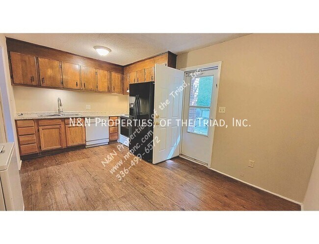 Photo - 3624 Yarbrough Ave