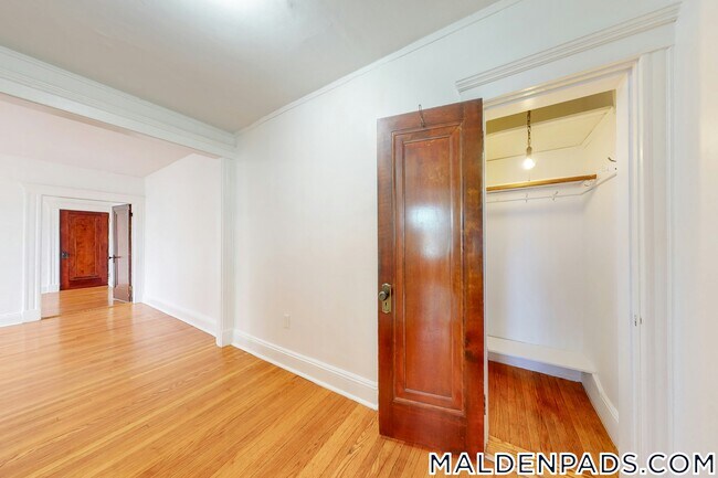 Photo - 170 Maple St Unit 207