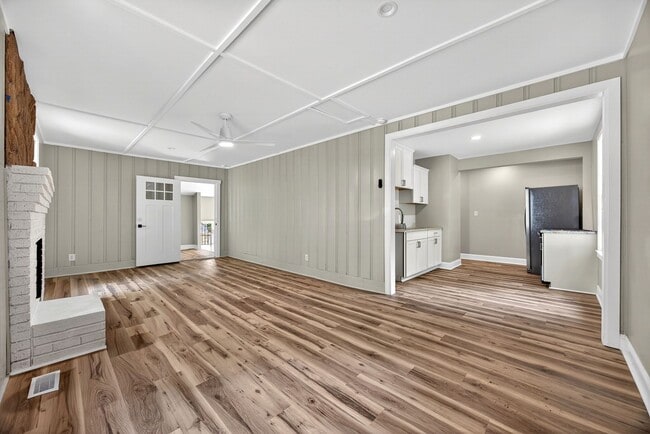 Photo - Renovated & Move-In Ready Ranch in Rosewood!