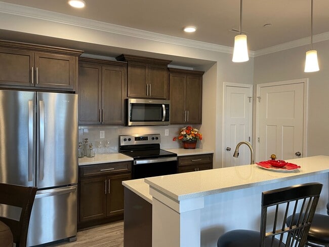 Photo - 608 W Creek Ln Unit 608