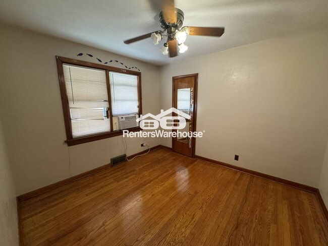 Photo - 6155 Lucille Ave