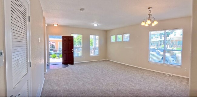 3408 Kingfisher Nest Grove