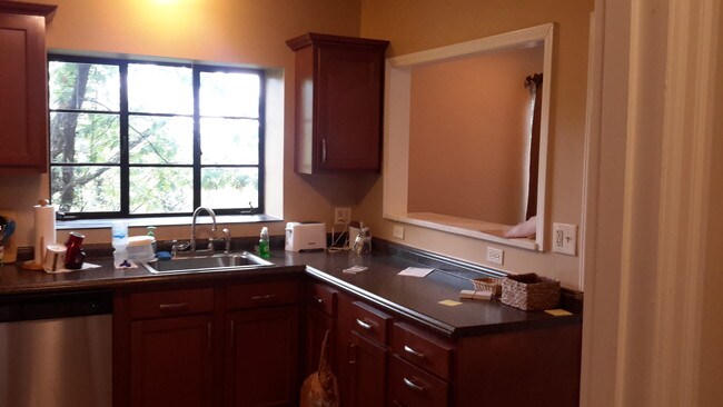 Photo - 1403 Summit Dr Unit 2