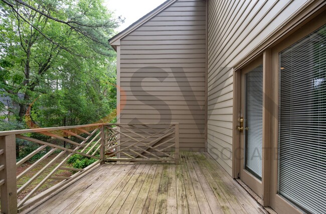 Photo - 3117 Coachman's Way