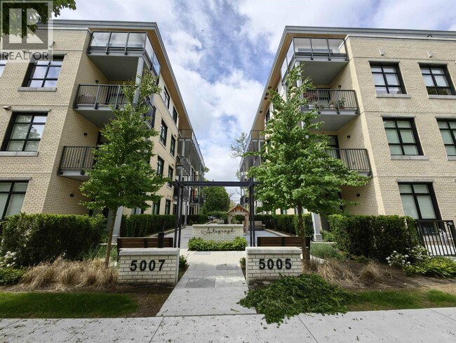 5005 Ash St Unité 204