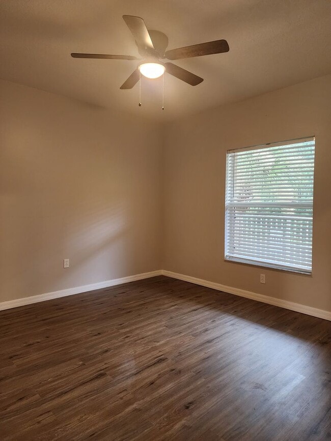 Photo - 2 Bedroom 2 Bath Remodeled Unit with a Bal...