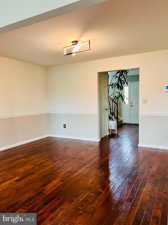 Photo - 1537 Abigail Ln