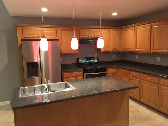 Photo - 1465 Gates Cir SE