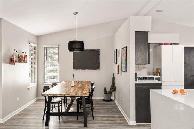 Photo - 8504 Verona Trail