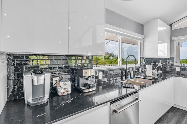 Photo - 90 N Bounty Ln