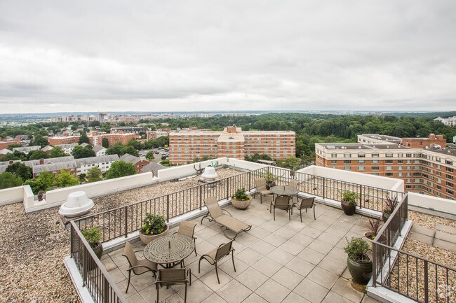 2200 Columbia Pike