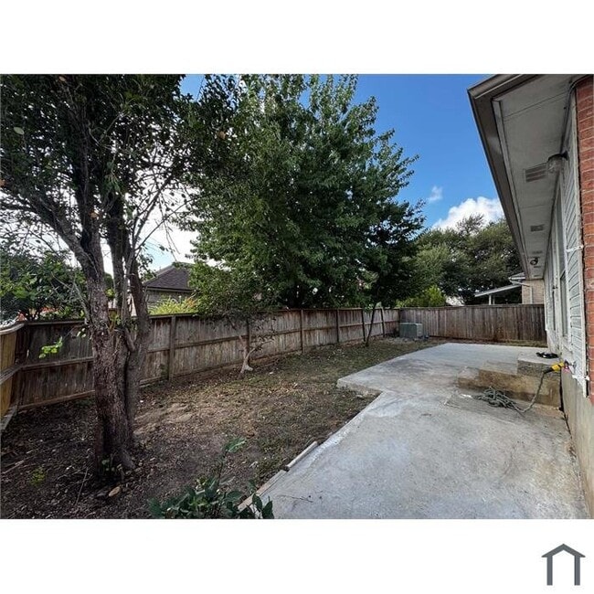 4822 Aspen View