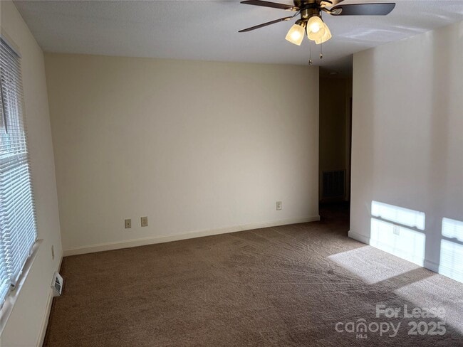 Photo - 124 Hillcrest Dr