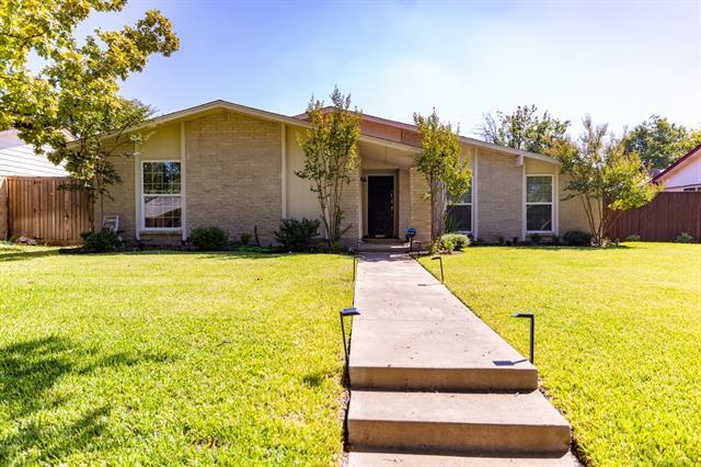 Building Photo - 5000 Latham Dr