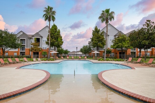 Photo - The Fenwick Apartment Homes