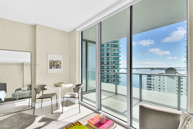 Building Photo - Studio, 1 bath Condo - 1300 Brickell Bay D... Unit Apt 1806