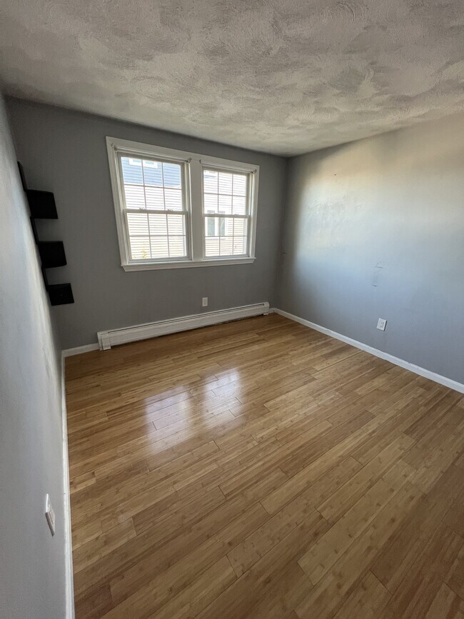 Photo - 192 Lincoln St