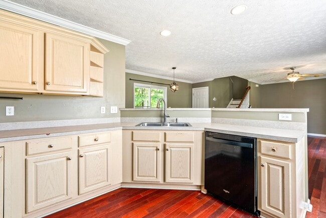 Photo - 4264 Live Oak Dr