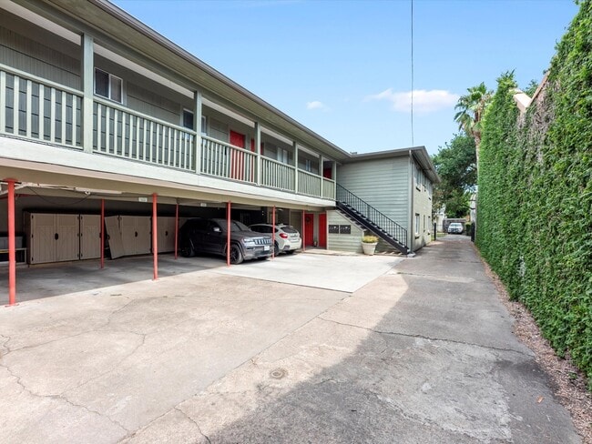 Photo - 210 Emerson St