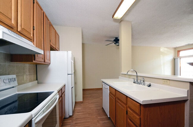 Photo - Beautiful 2 Bedroom 2 Bathroom in Convenient Woodbury Location!