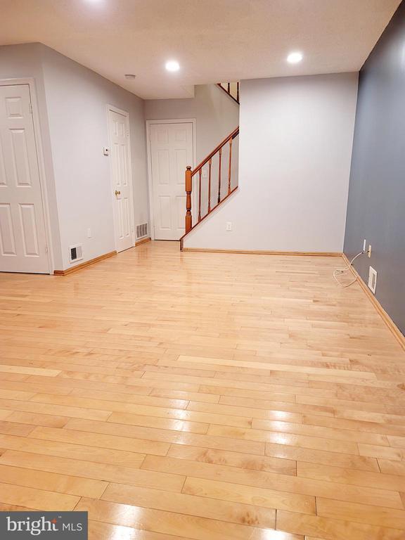 Photo - 219 Kempsey Dr