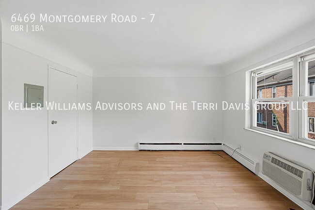 Montgomery Road Garden Window Apartments