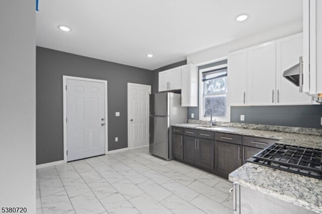 Photo - 388 S 11th St Unit 2