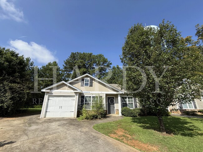 Building Photo - 10-12 Chesney Drive Unit 12 Chesney Dr NW