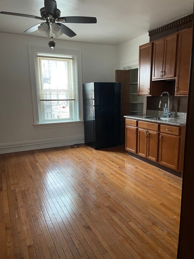 Photo - 5120 Friendship Ave Unidad 2