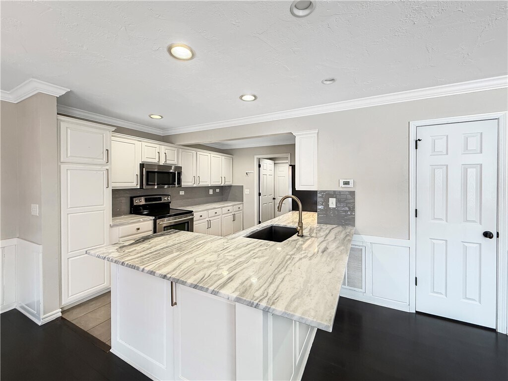 Photo - 27 W La Quinta Ct