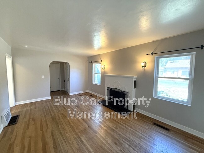 Photo - 191 E Washington Ave