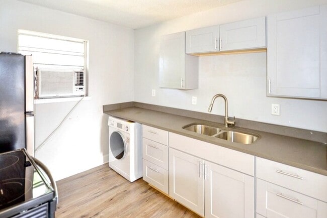 Photo - 2032 Stouts Rd Unidad j