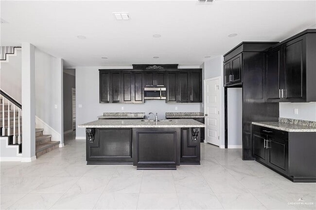 Photo - 11 N Crown Ln