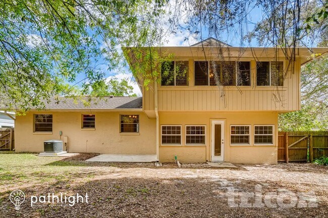 Photo - 842 Benchwood Ct