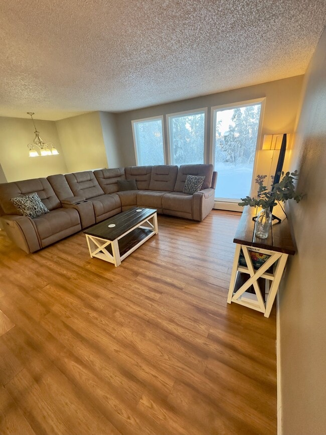 Photo - 1517 Tramon Ave